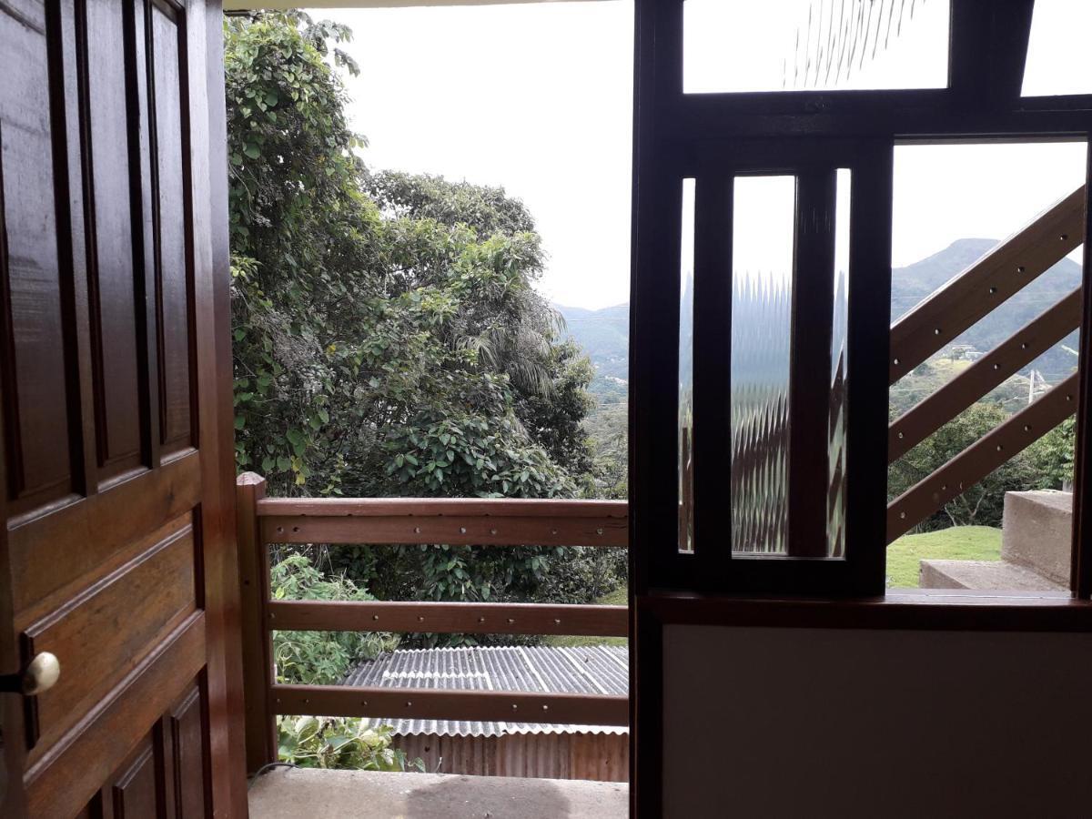 Casa Aconchegante Com Linda Vista A 5 Min Do Centro Βίλα Nova Friburgo Εξωτερικό φωτογραφία